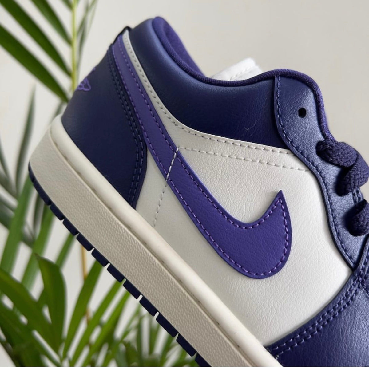 Air Jorden 1 Low ‘Sky J Purple/Sail/Action Grape’