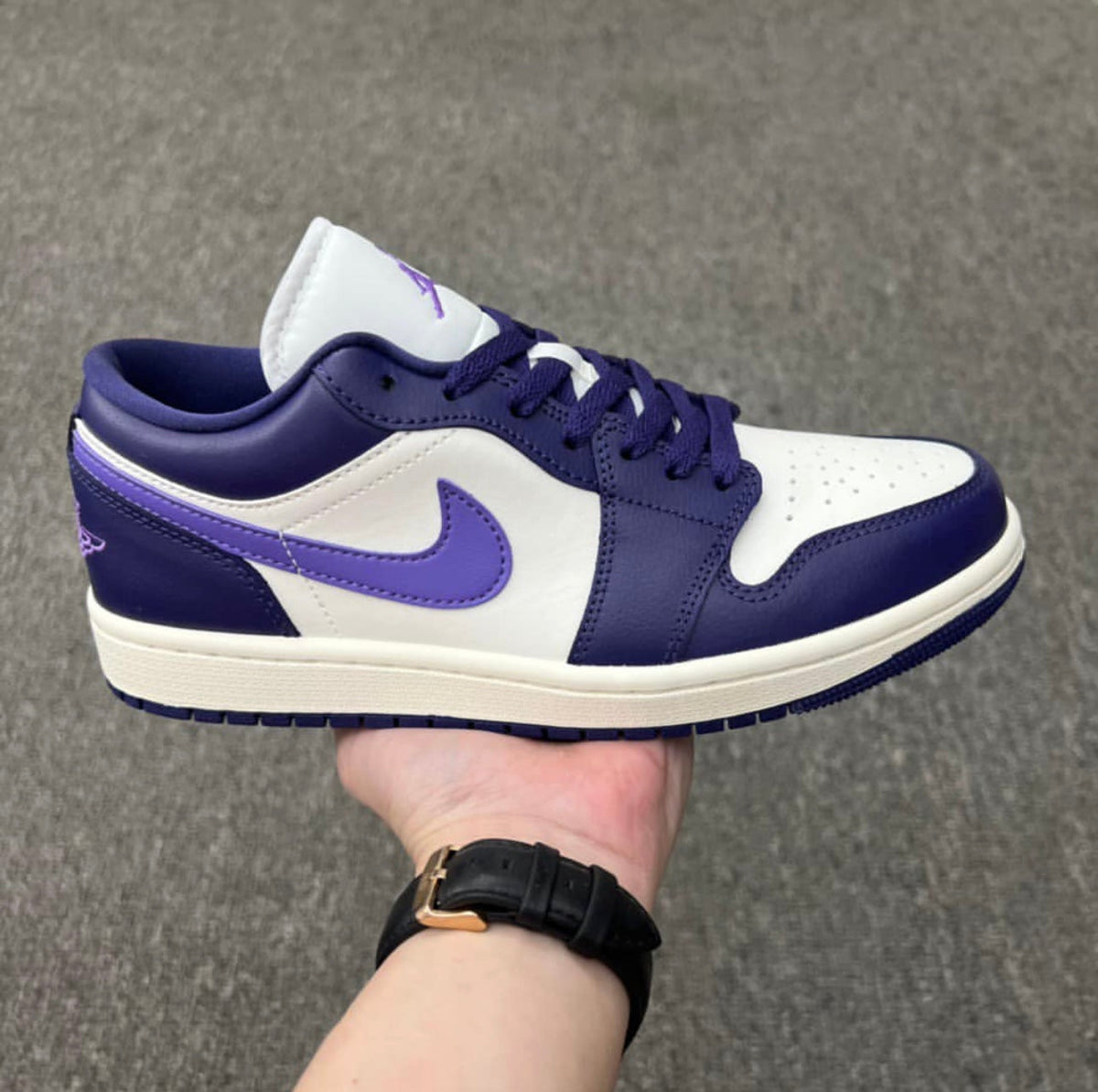 Air Jorden 1 Low ‘Sky J Purple/Sail/Action Grape’