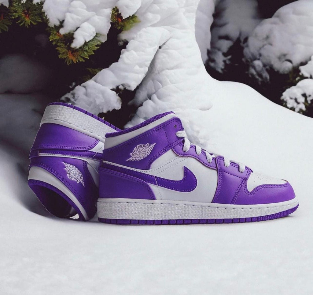 NIKE AIR JORDAN 1 HIGH PURPLE VENOM