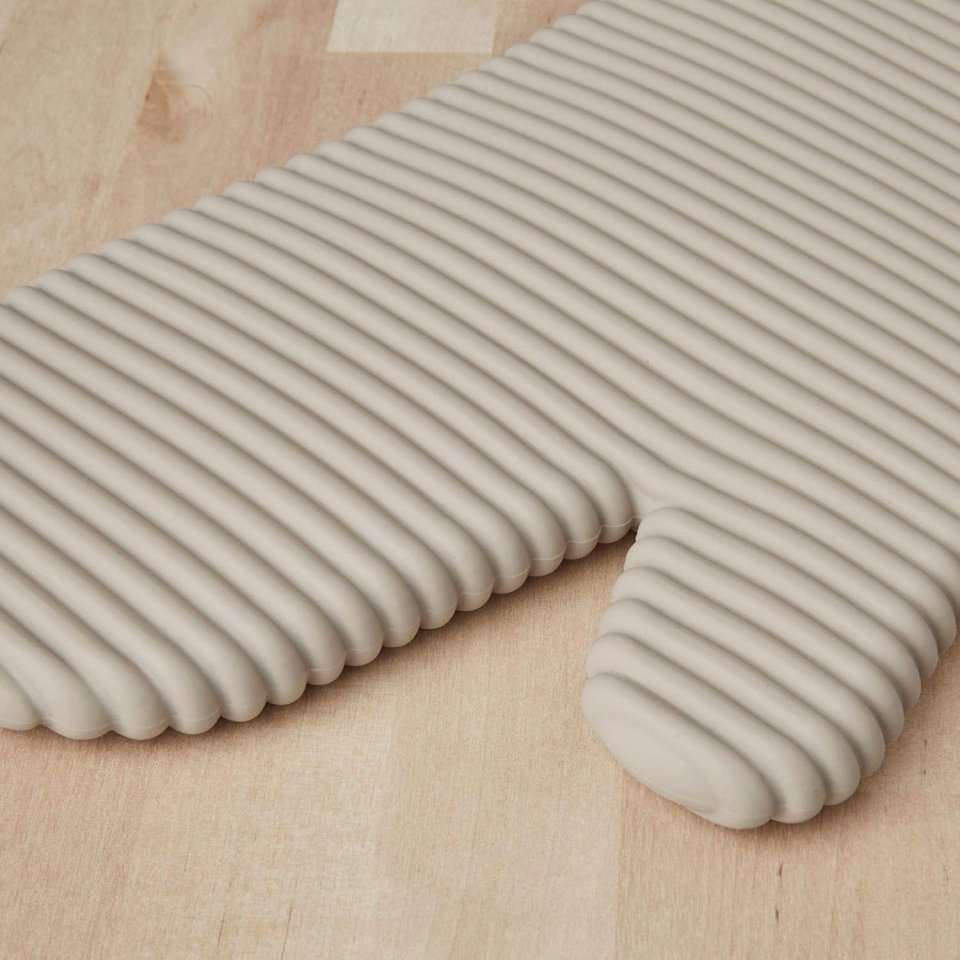 Buy KitchenAid Ribbed Soft Silicone Oven Mitt 2-Pack Set Online | Heat-Resistant Kitchen Oven Gloves 7.5" x 13" Milkshake